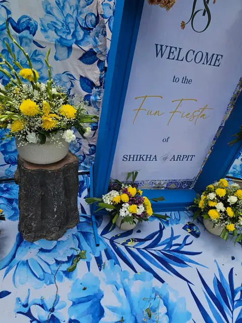 Modern arch wedding stage Udaipur
